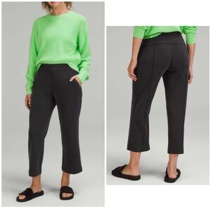 LULULEMON Softstreme High-Rise Straight Leg Crop- Black/ Size 2